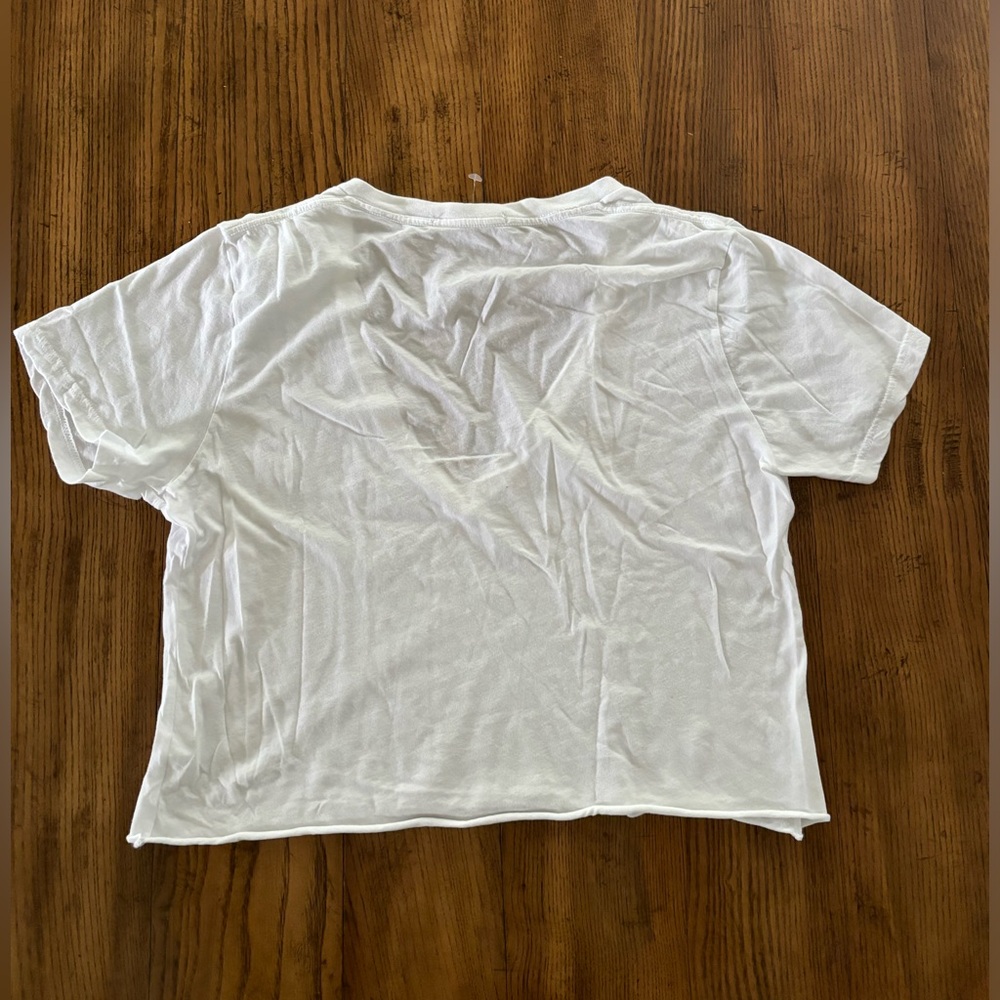 Brandy Melville white cropped t-shirt - Picture 2 of 5